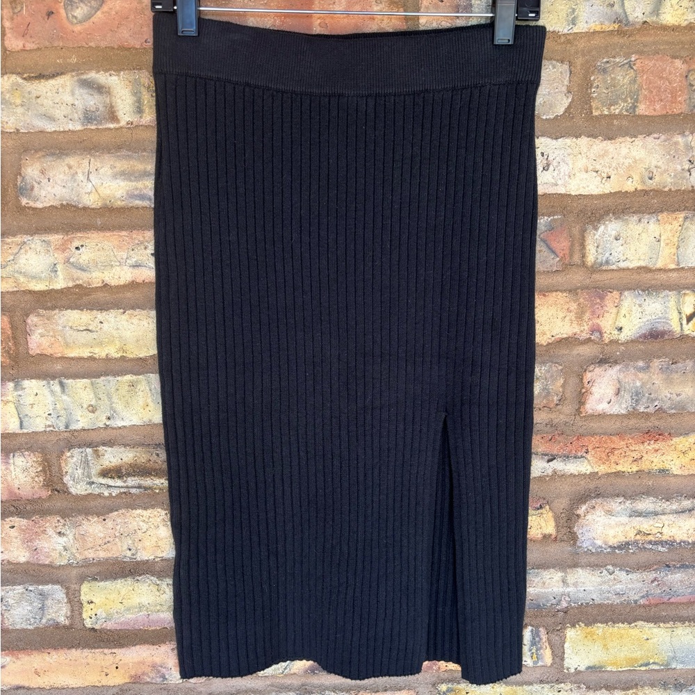 Abercrombie and fitch black knit pencil skirt
